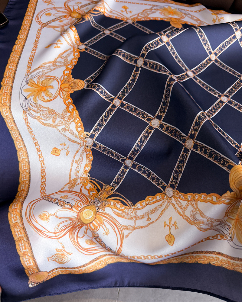 Blauer Klassischer Seidenschal – Ascot Neck Scarf Bewertung und Preis